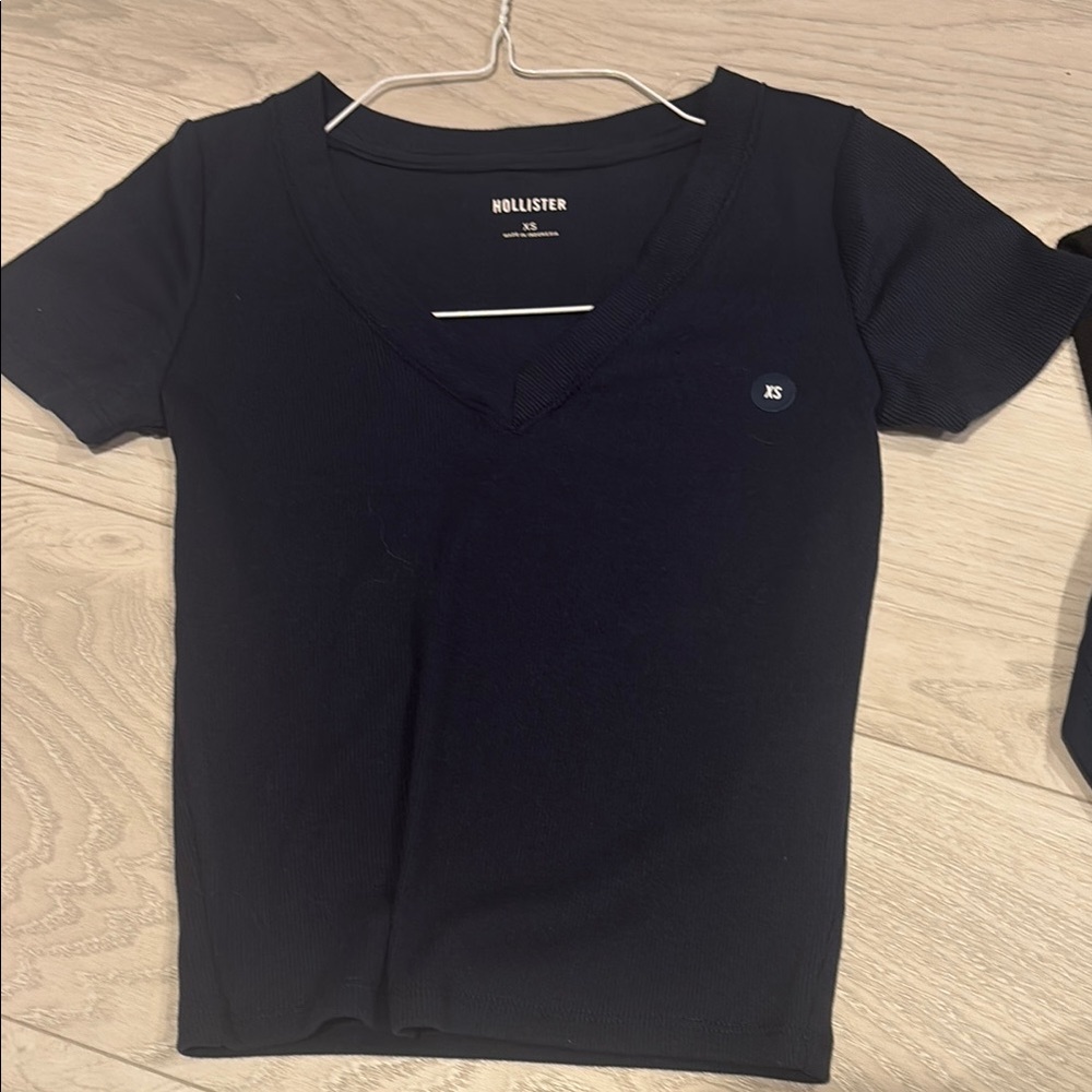 Hollister Midnight V-Neck Tee